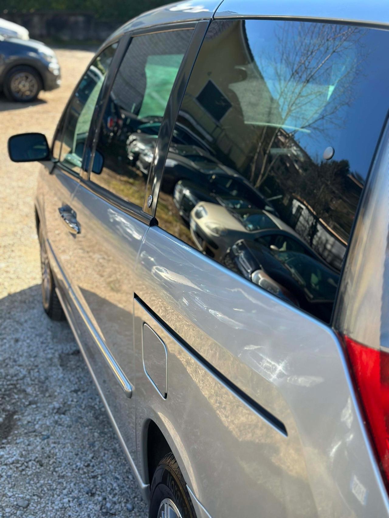 Lancia PHEDRA 2.2 MJT PLATINO 7POSTI KMCERT UNICOPR