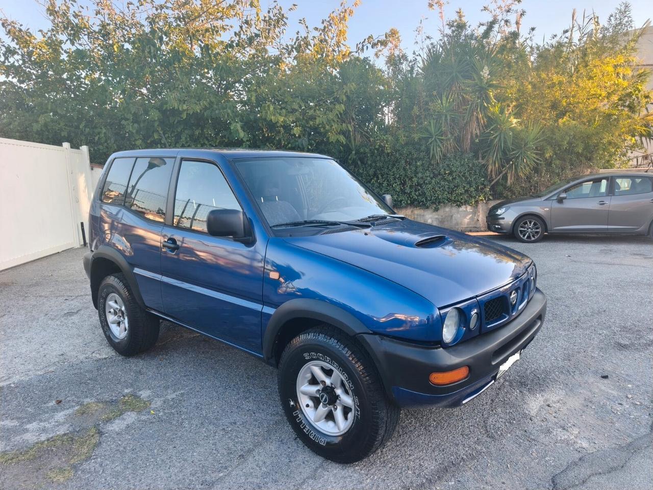 Nissan Terrano II - 3 porte