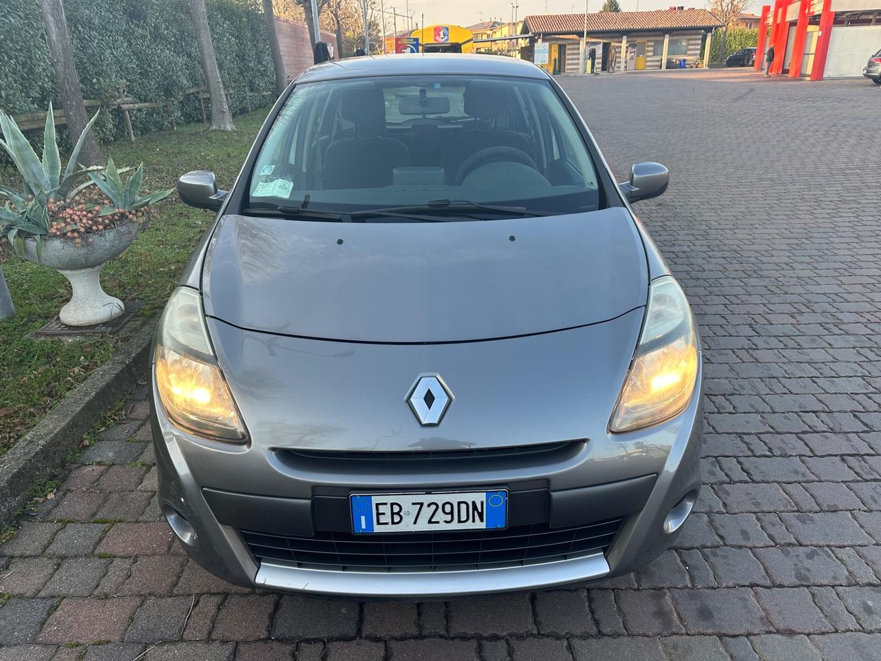 Renault Clio 1.5 diesel 2010 NEOPATENTATI
