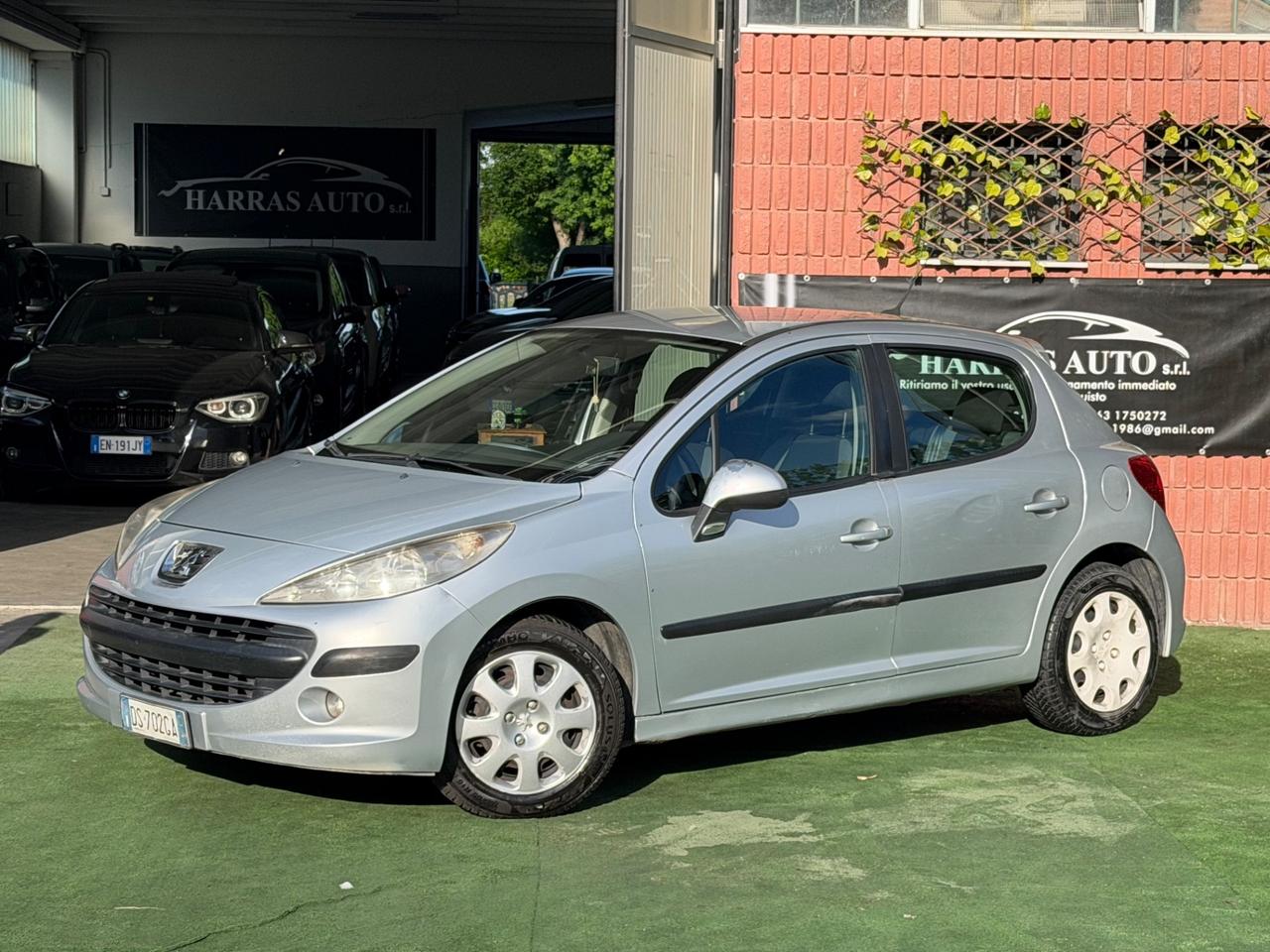 Peugeot 207 1.4 HDi 70CV 5p. ONE Line