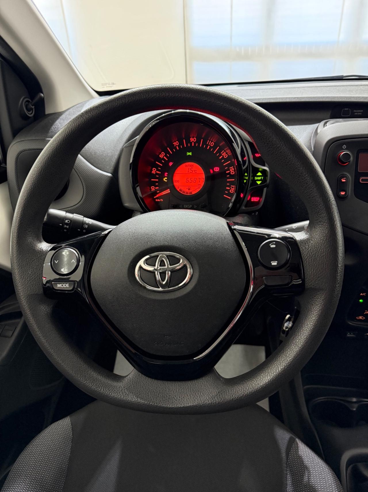 TOYOTA AYGO CONNECT 1.0 VVT-I 72 CV 5 PORTE X-COOL