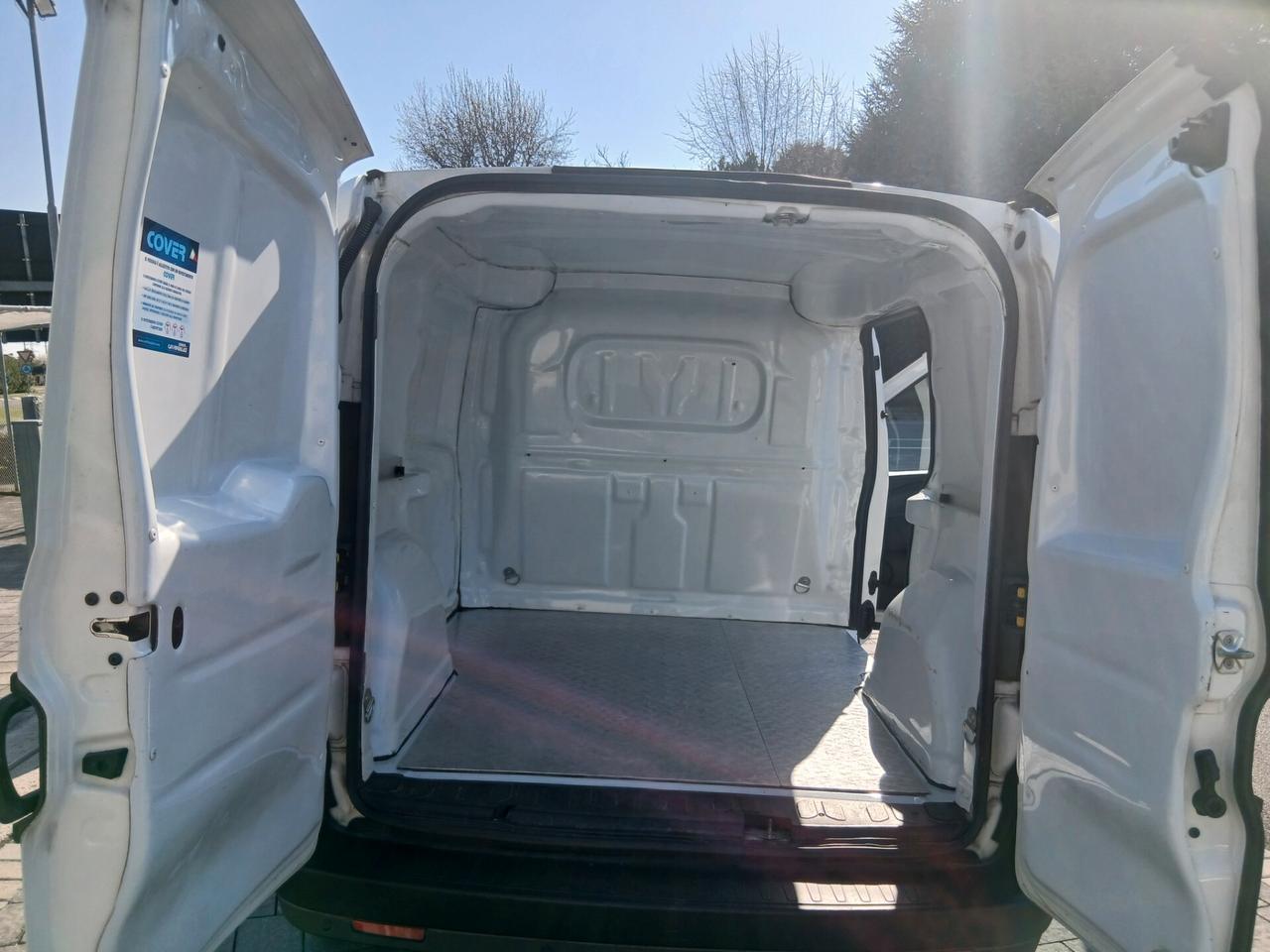 Opel Combo 1.6d pari al nuovo tuo ....IVA esposta tuo a €193 mese