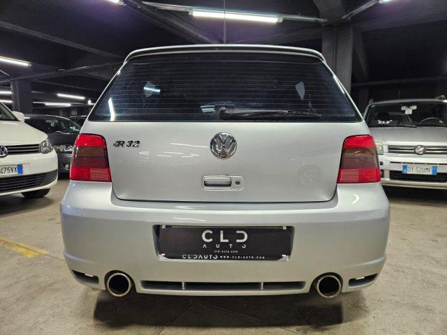 VOLKSWAGEN Golf R IV 3.2 V6 cat 5 porte R32