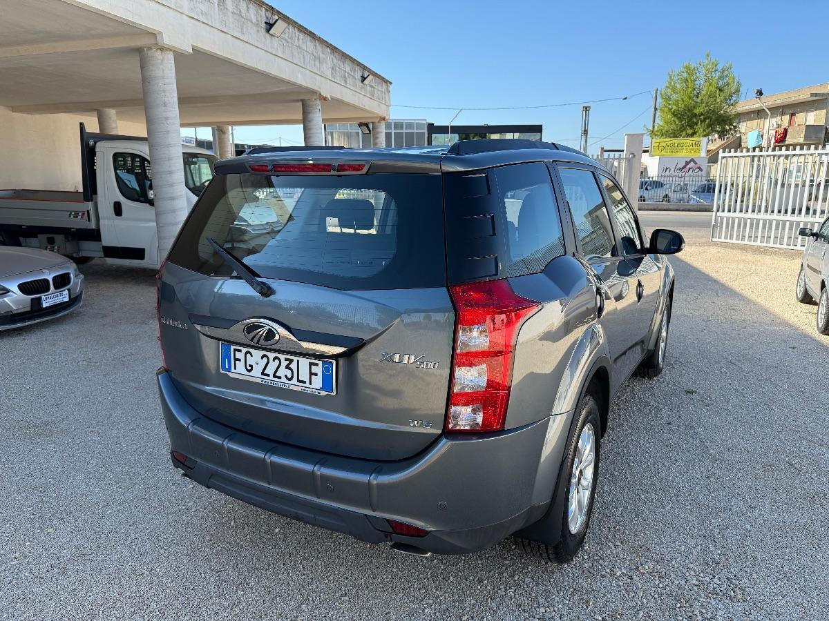 MAHINDRA - XUV500 - 2.2 16V FWD W8