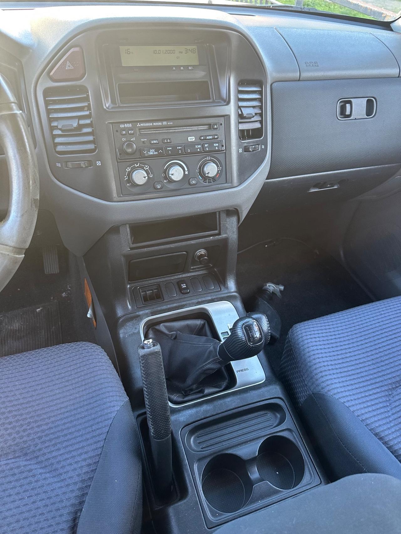 Mitsubishi Pajero 2.5 TDI 3p. GL