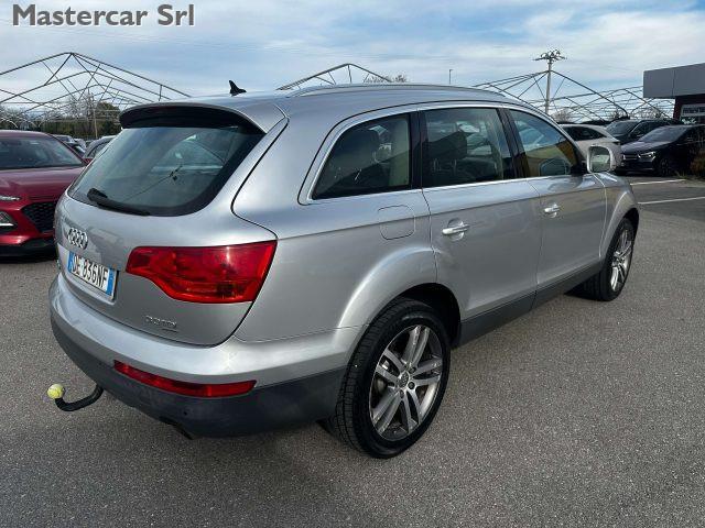 AUDI Q7 Q7 I 2006 3.0 V6 tdi quattro tiptronic DE836NF