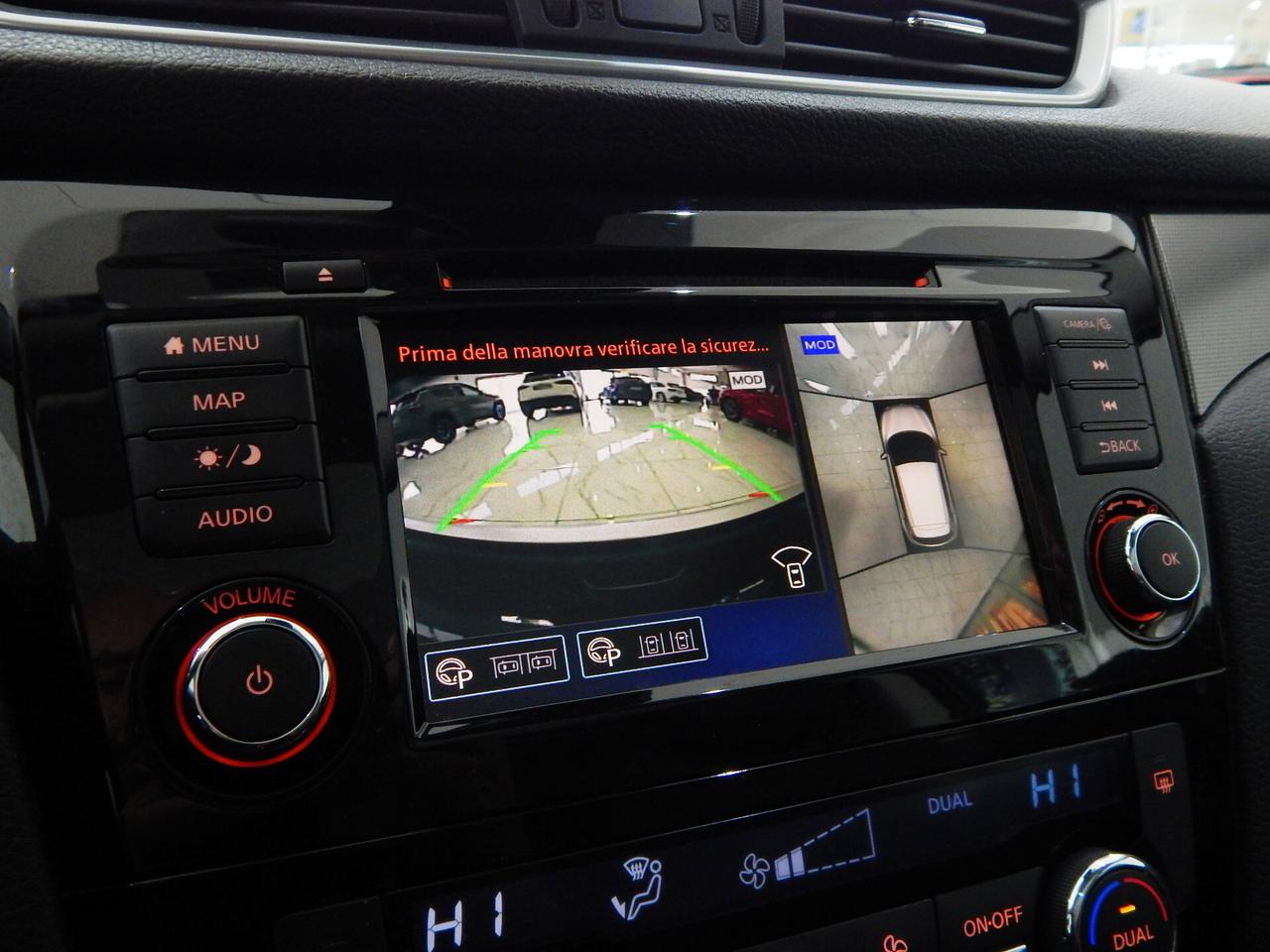 Nissan Qashqai 1.5 dci Tekna 115cv dct TETTO-NAVI-PELLE-RADAR-LED