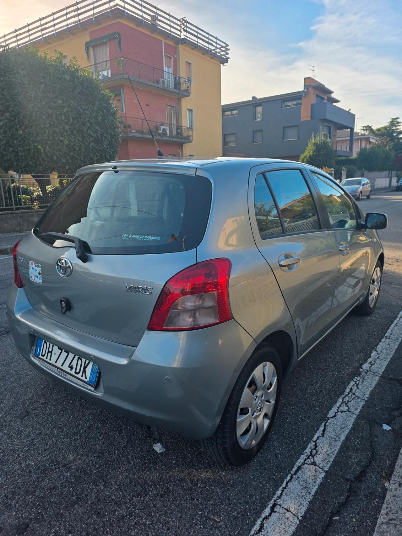 Toyota Yaris 1.0 5 porte OK NEOPATENTATI