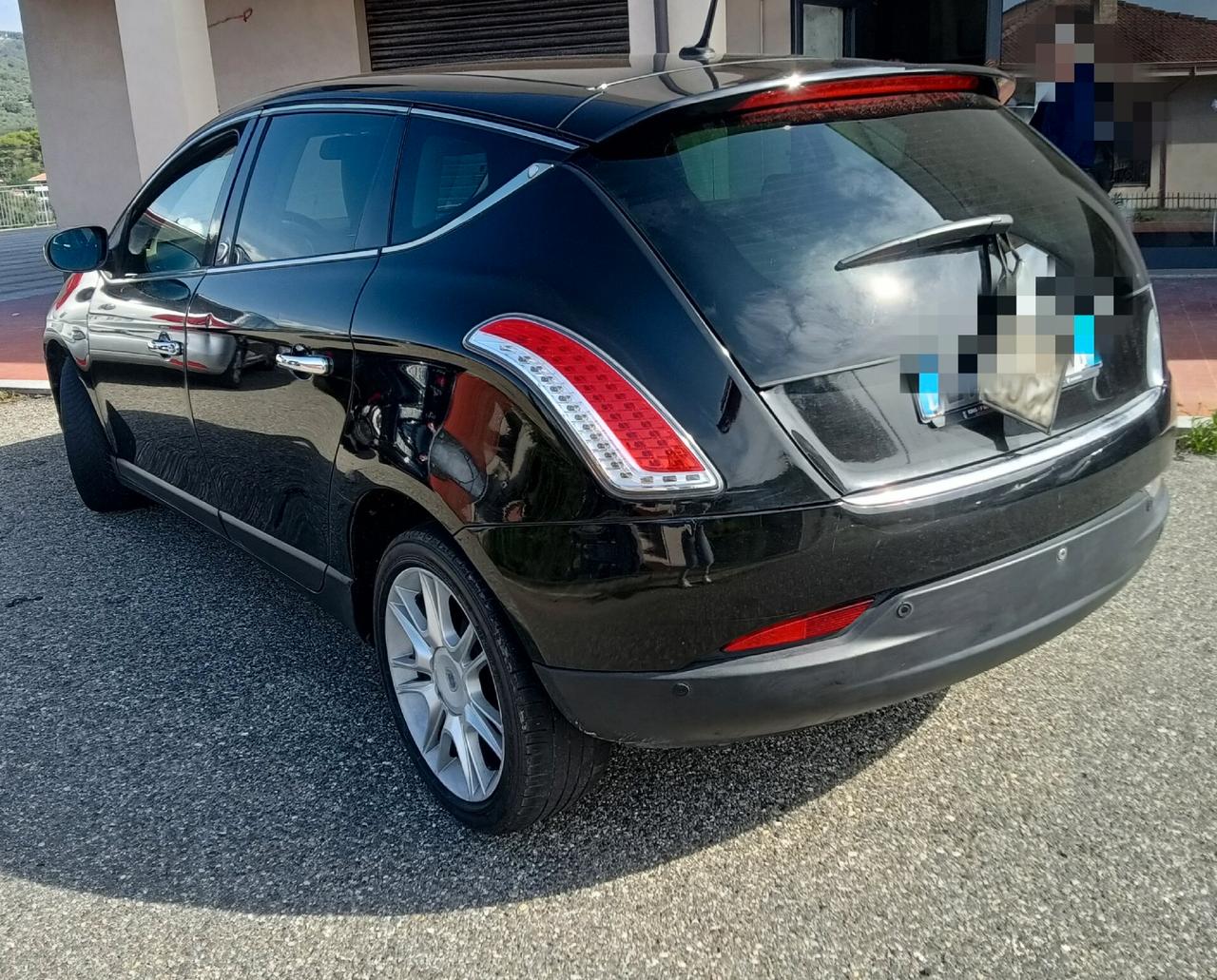 Lancia Delta 1.6 MJT DPF Oro