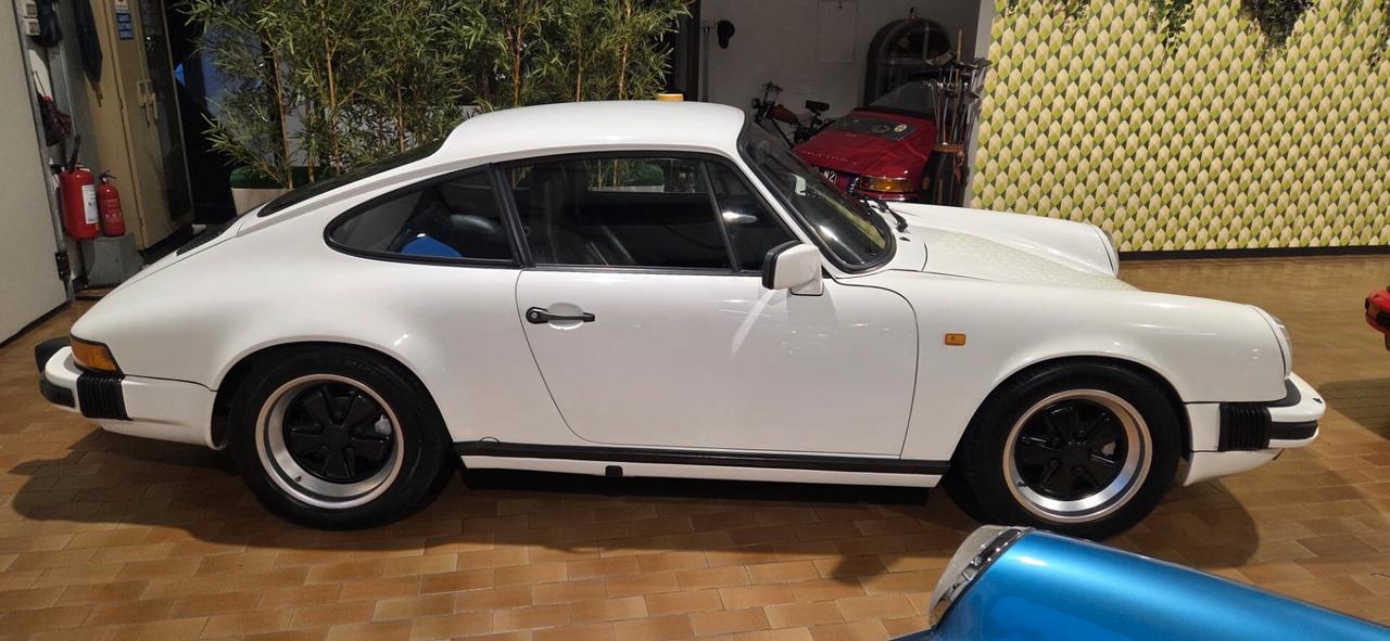 Porsche 911 3200 coupe Book service Asi Oro Conservata
