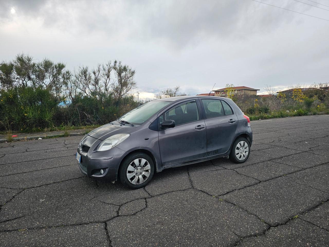 Toyota Yaris 1.0 cc 69cv 5 porte