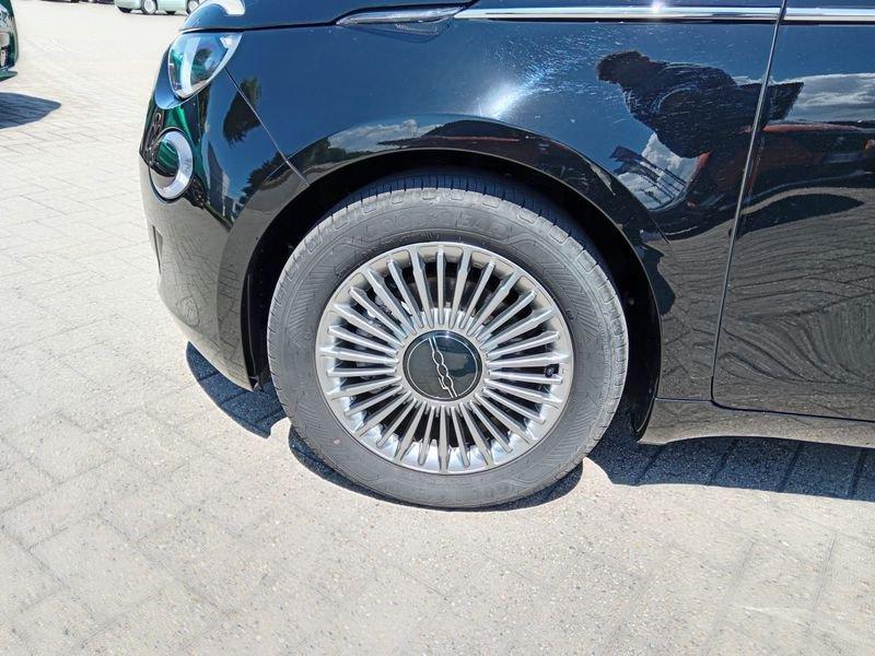 FIAT 500 Electric 500e La Nuova