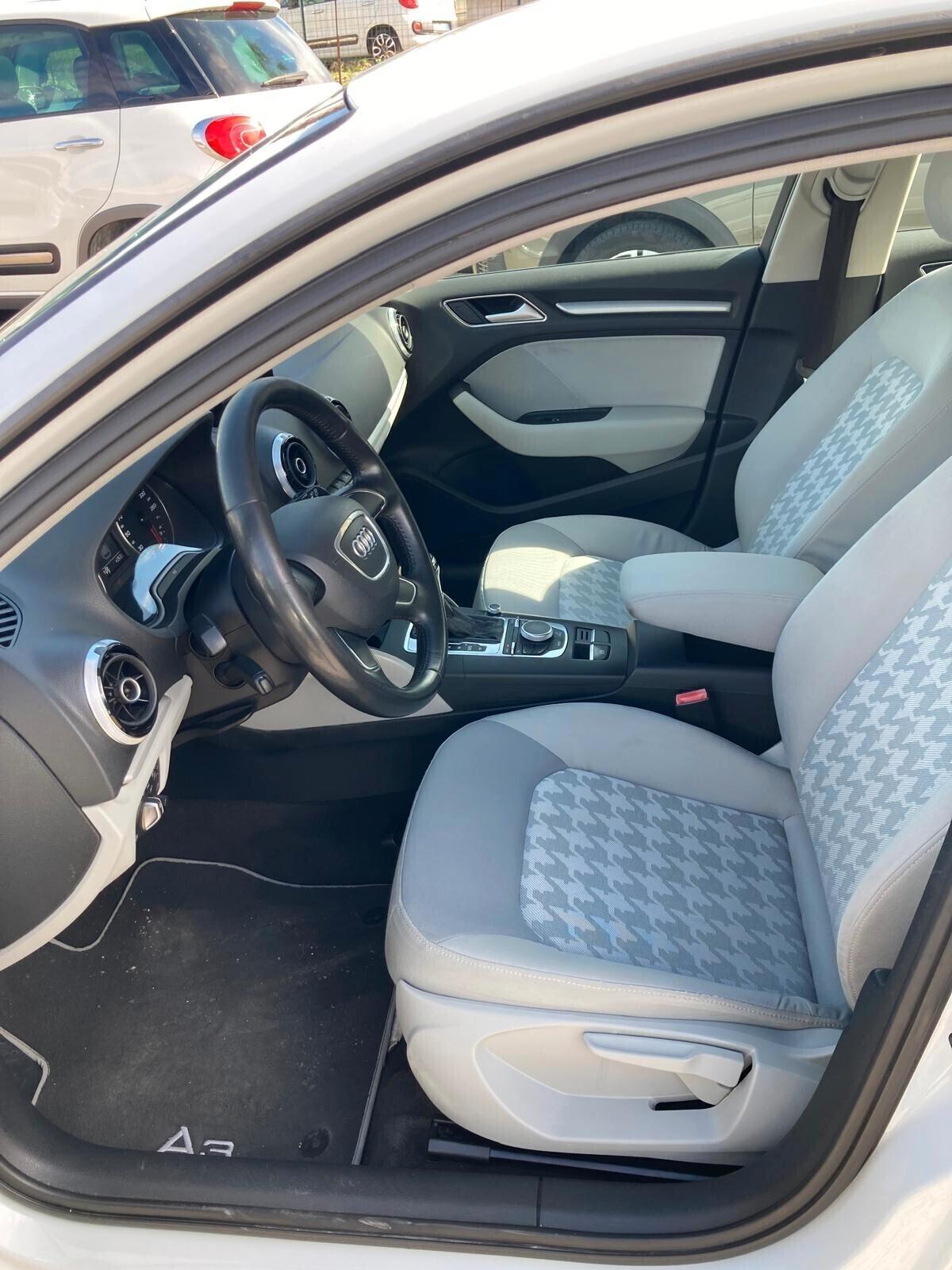 Audi A3 SPB 1.6 TDI ultra Attraction