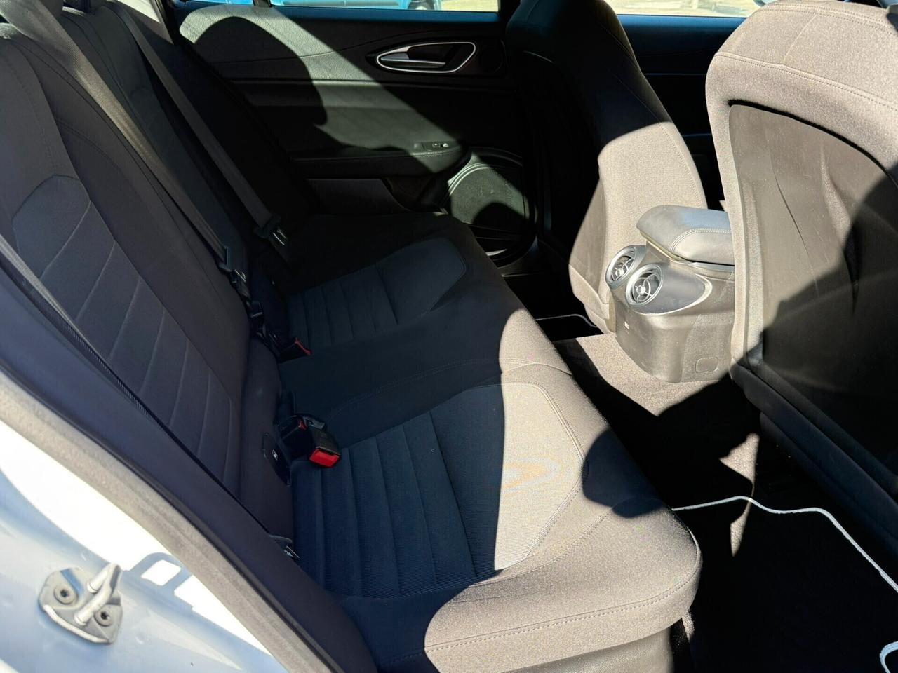 Alfa Romeo Giulia 2.2 Turbodiesel 150 CV AT8 Super