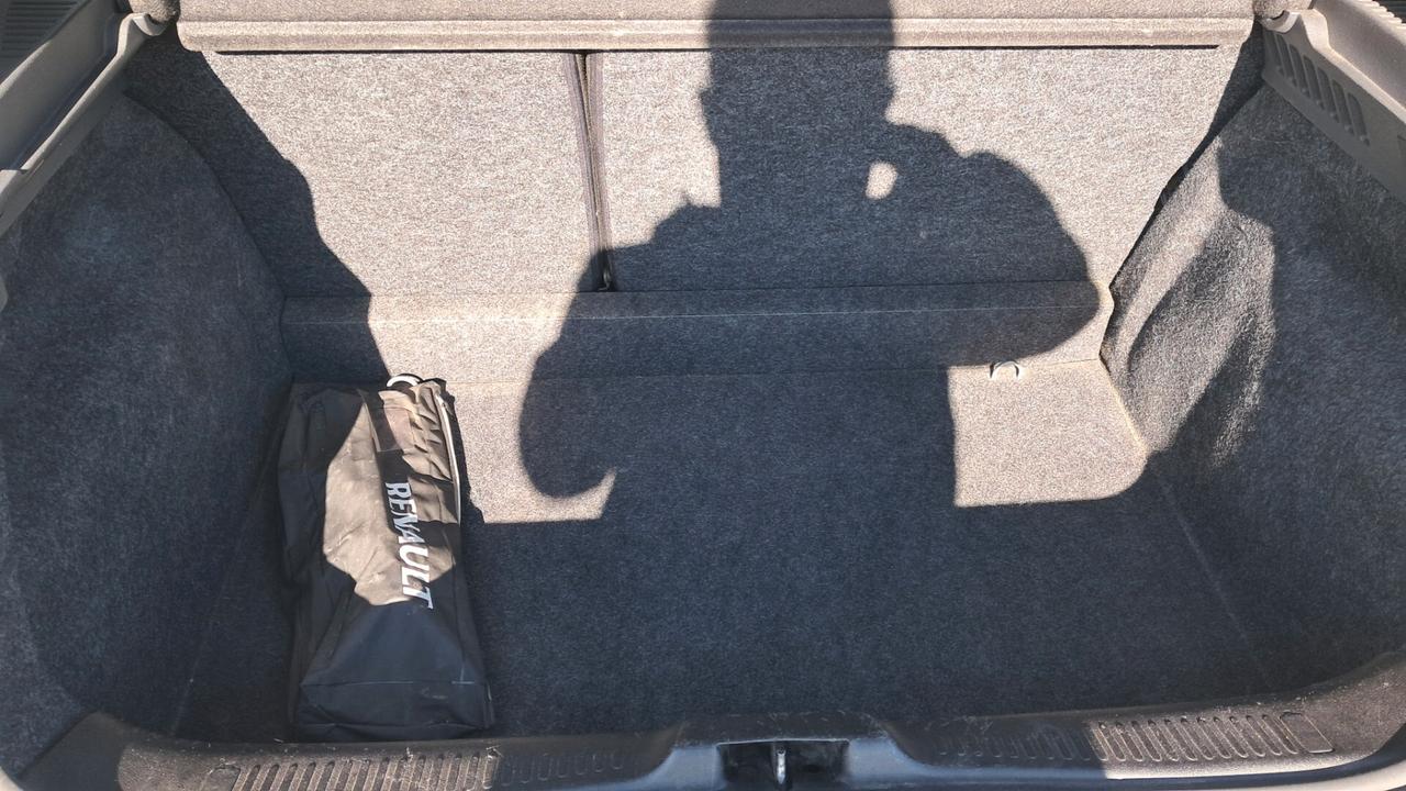 Renault Clio 1.2 16V 5 porte Dynamique