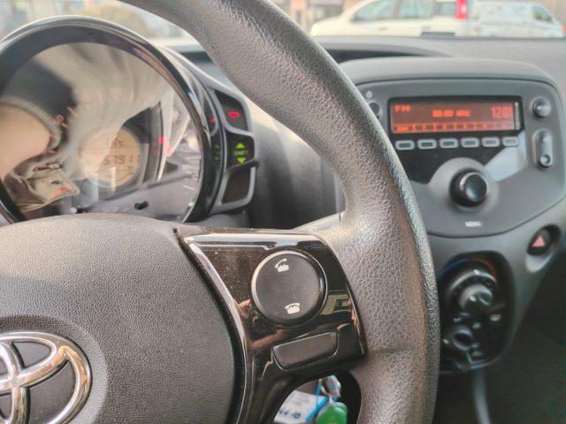 TOYOTA Aygo Connect 1.0 VVT-i 72CV 5 porte x-business light