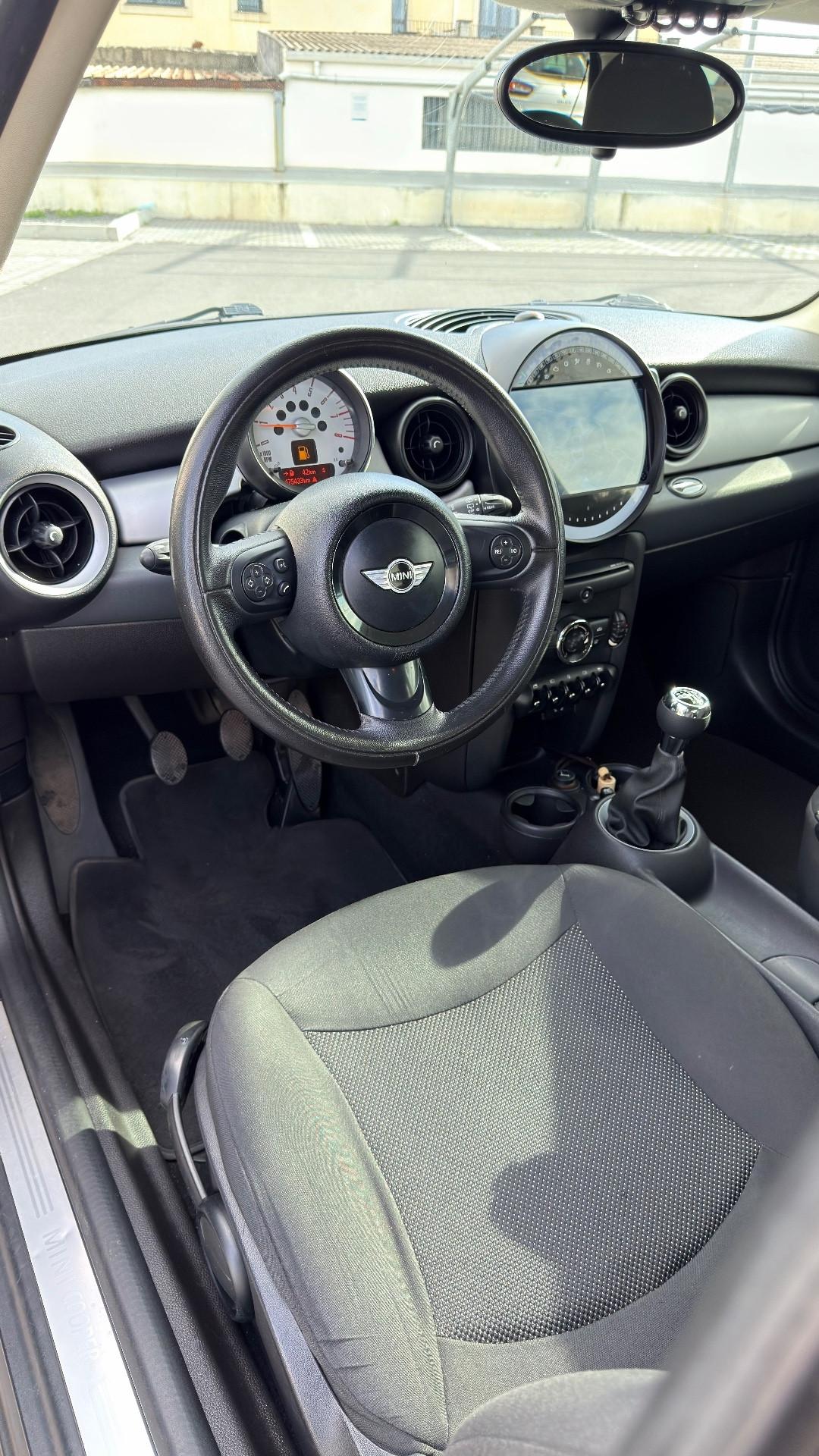 MINI COOPER 1.6 BENZINA 122CV FULL RESTYLING