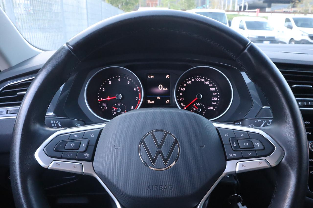 Volkswagen Tiguan 1.5 TSI LIFE ACC LED SOLO 29.000 KM!