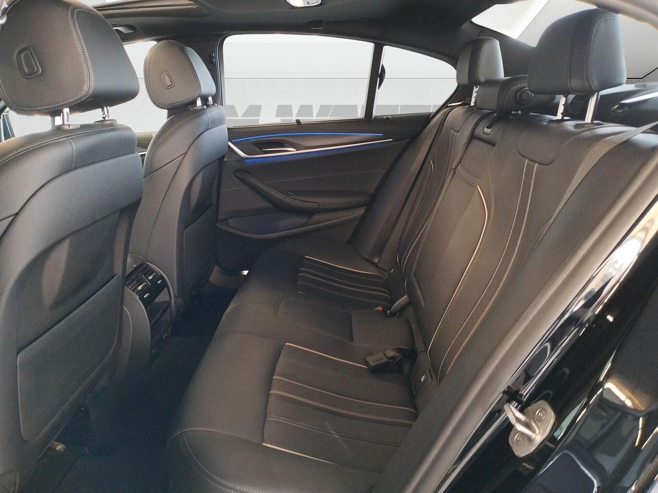 BMW 520 Berlina LCI mhev 48V Business auto