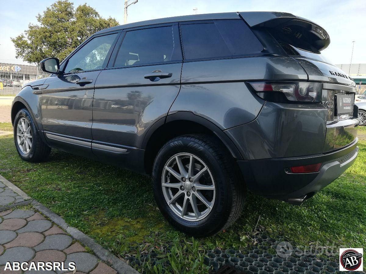 LAND ROVER - Range Rover Evoque - 2.2 SD4 5p. Pure