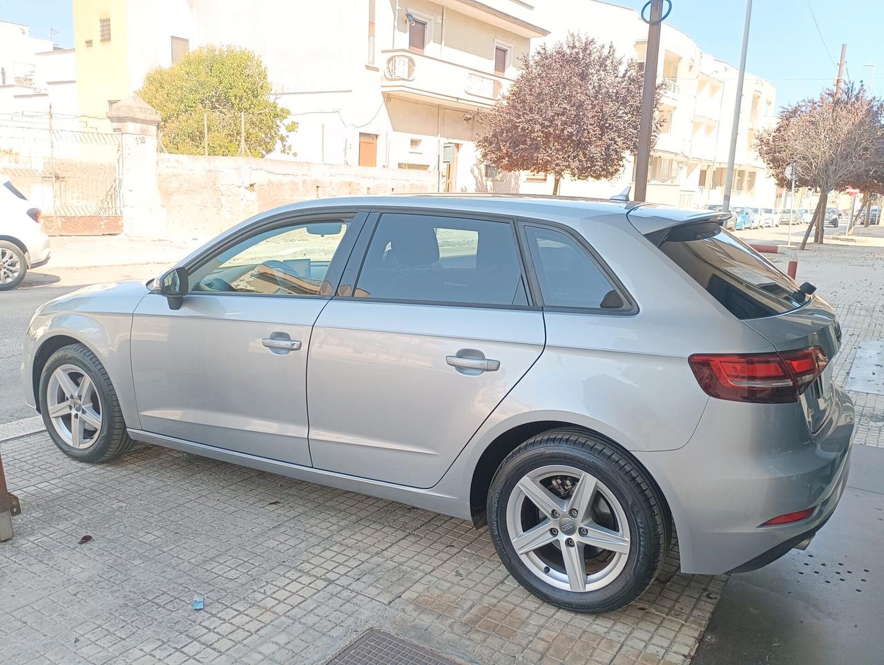 Audi A3 SPB 1.6 TDI 110 Cv S tronic Business