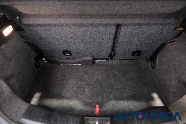 LANCIA Ypsilon 1.2 69 CV 5 PORTE GOLD NEOPATENTATI