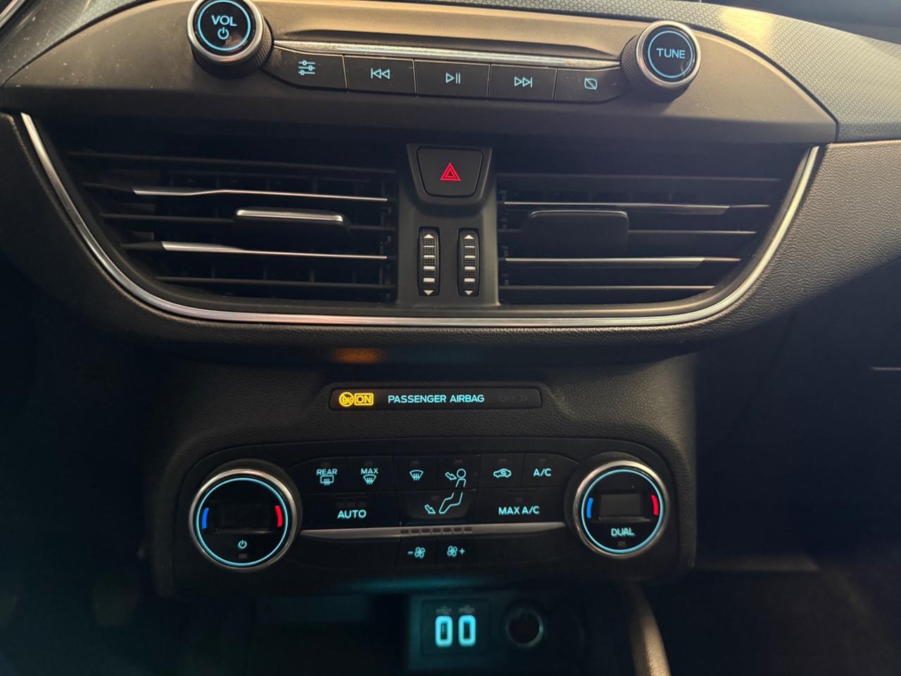 Ford Focus 1.0 EcoBoost Hybrid 125 CV 5p. Active