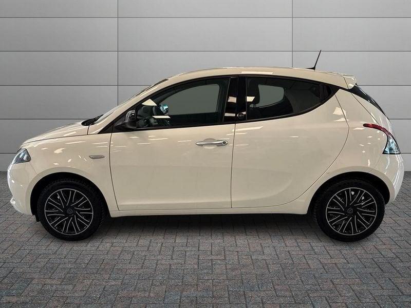 Lancia Ypsilon 1.0 FireFly 70cv S&S Hybrid GOLD