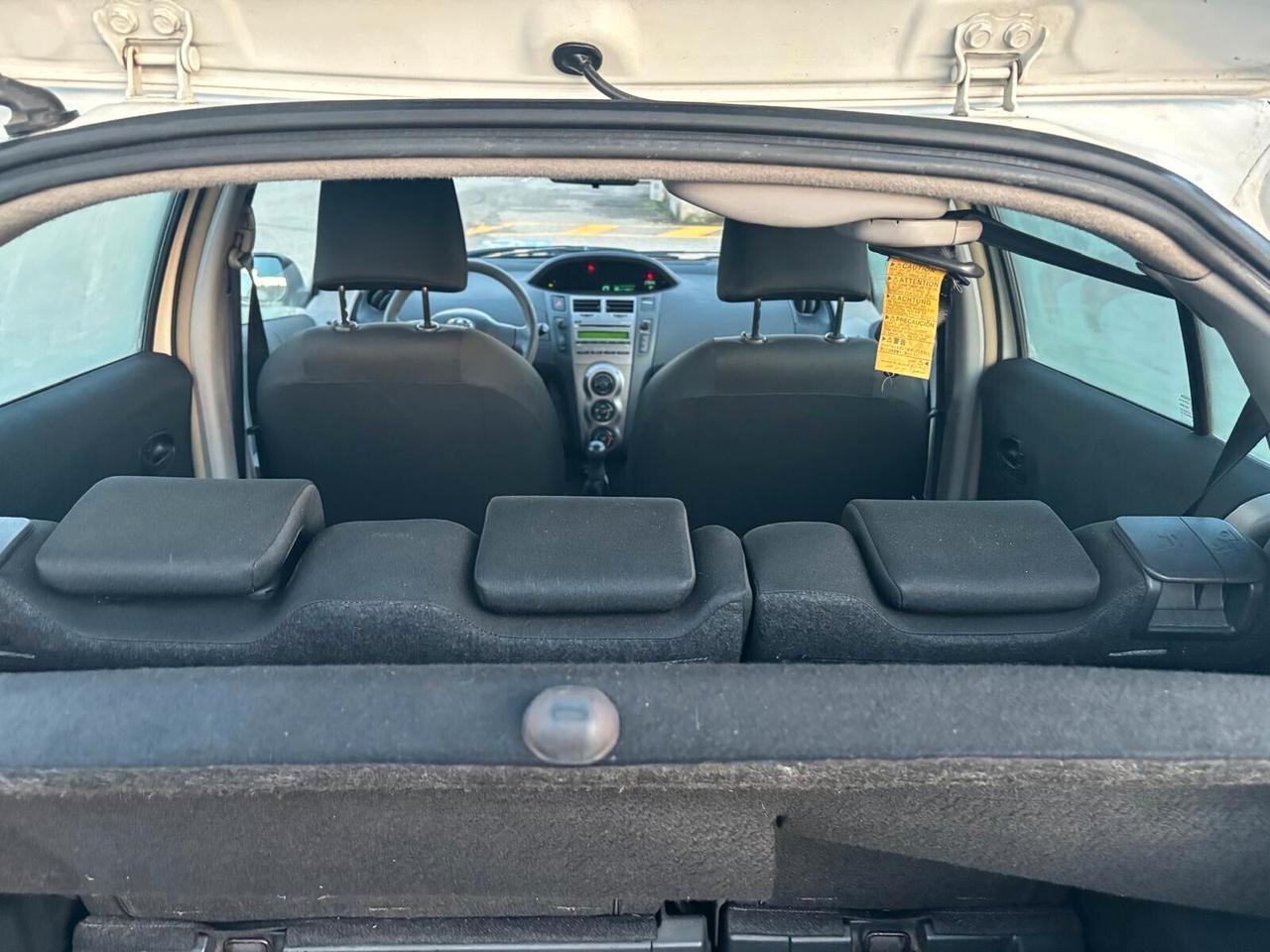 Toyota Yaris 1.0 5 porte Sol UNICO PROPRIETARIO TAGLIANDATA TOYOTA UNICO PROPRIETARIO