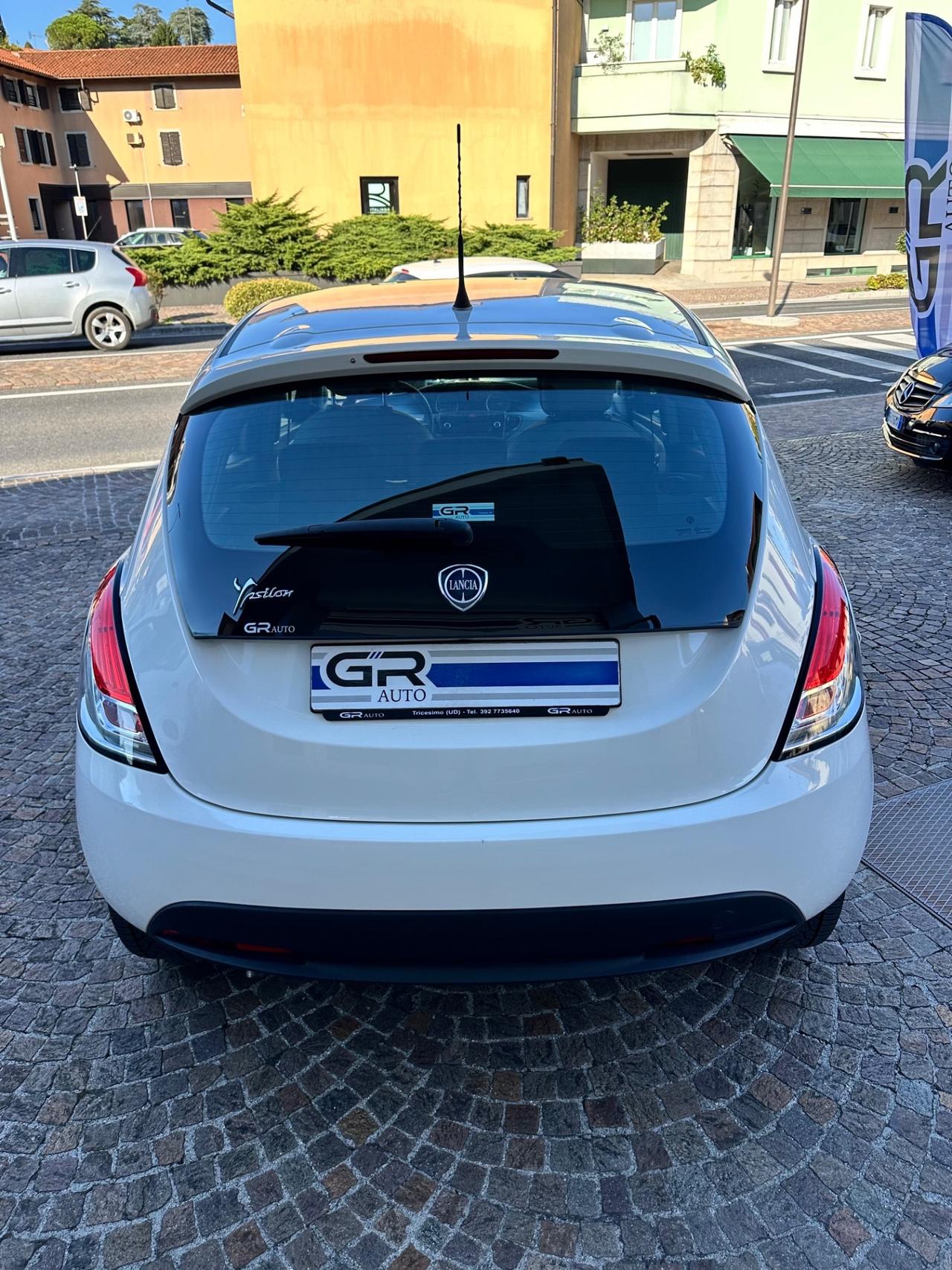 Lancia Ypsilon 1.2Bz 69Cv 5P - Uniproprietario