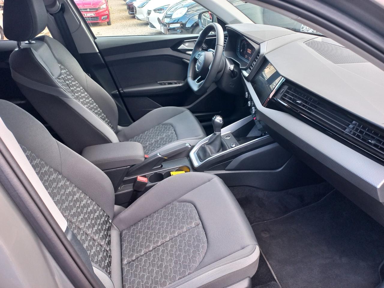 Audi A1 allstreet 30 TFSI Identity Contrast