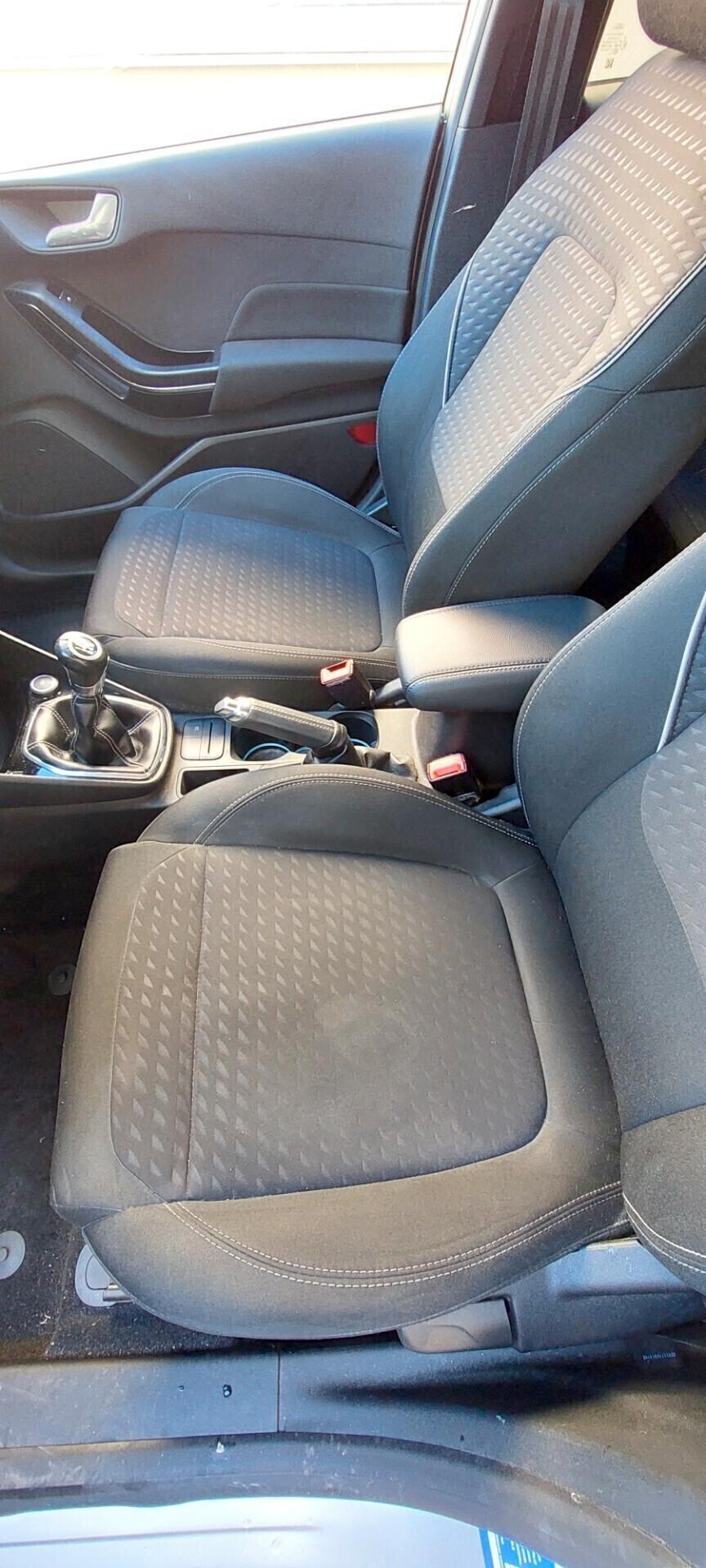 FIESTA 1,1 BENZINA NEW MODEL 86 CV X NEOPATENTATI NAVIGATORE TELEFONO LEGA STRAFULL