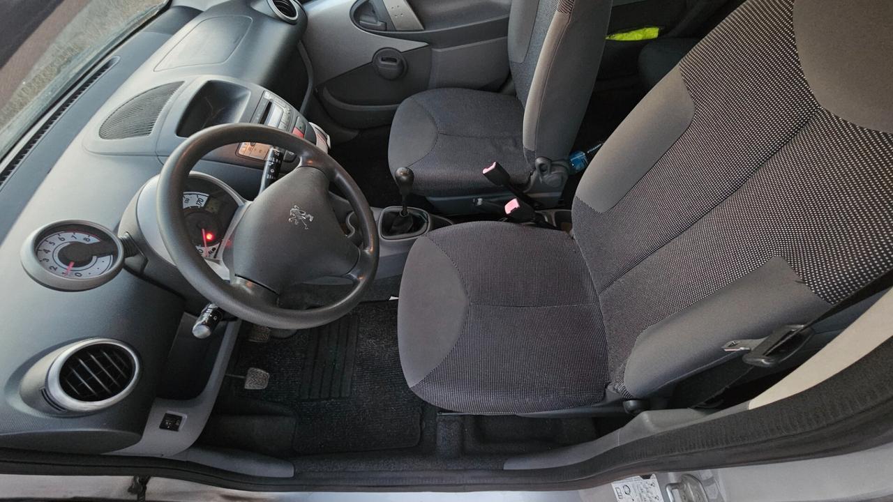 Peugeot 107 1.0 68CV 5p. Sweet Years