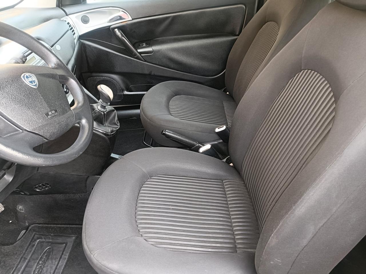 Lancia Ypsilon 1.2 Argento