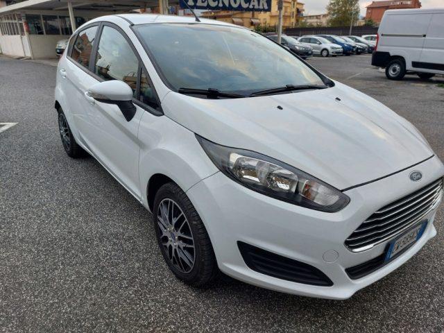 FORD Fiesta 1.5 TDCi 75CV 5 porte Business Neopatentati