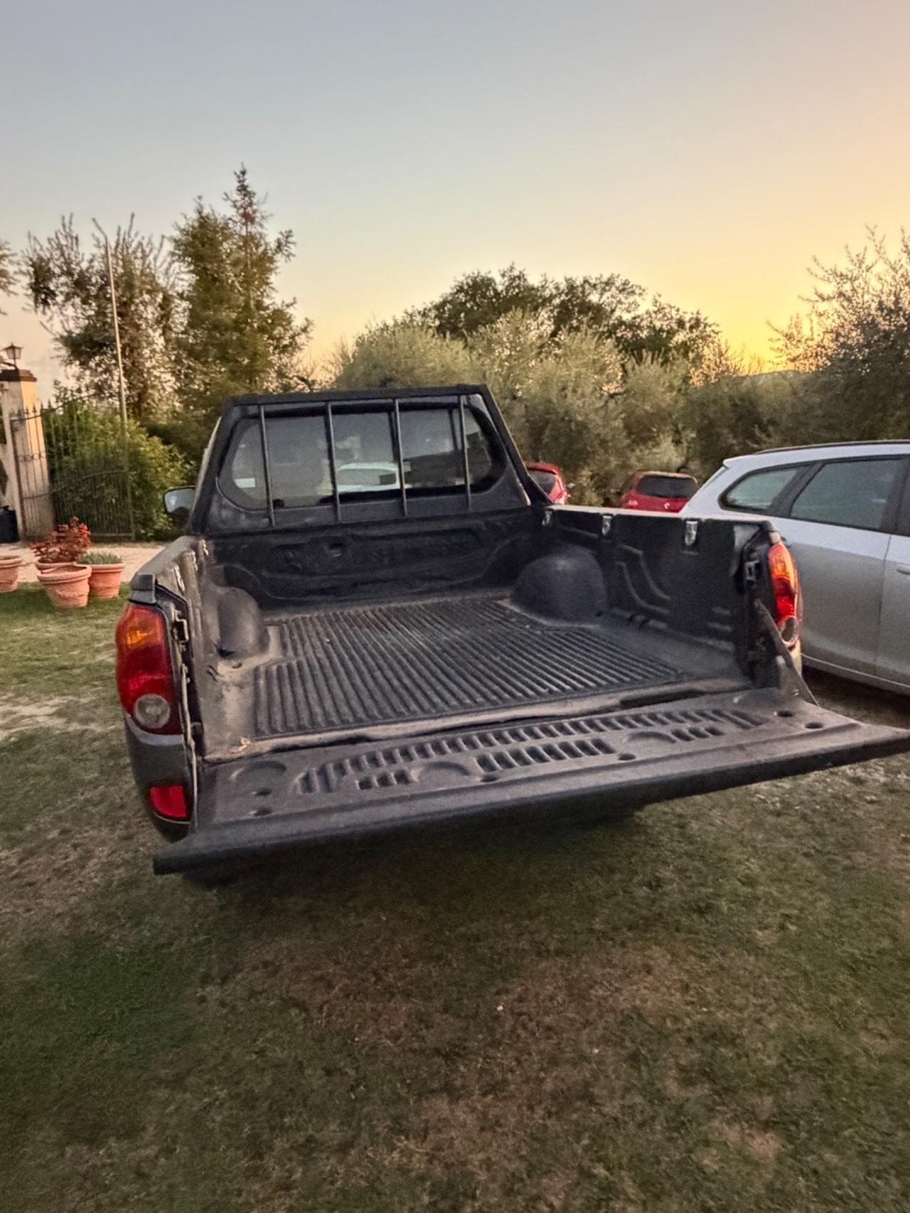 Mitsubishi L200 2.5 DI-D/136CV Single Cab Inform