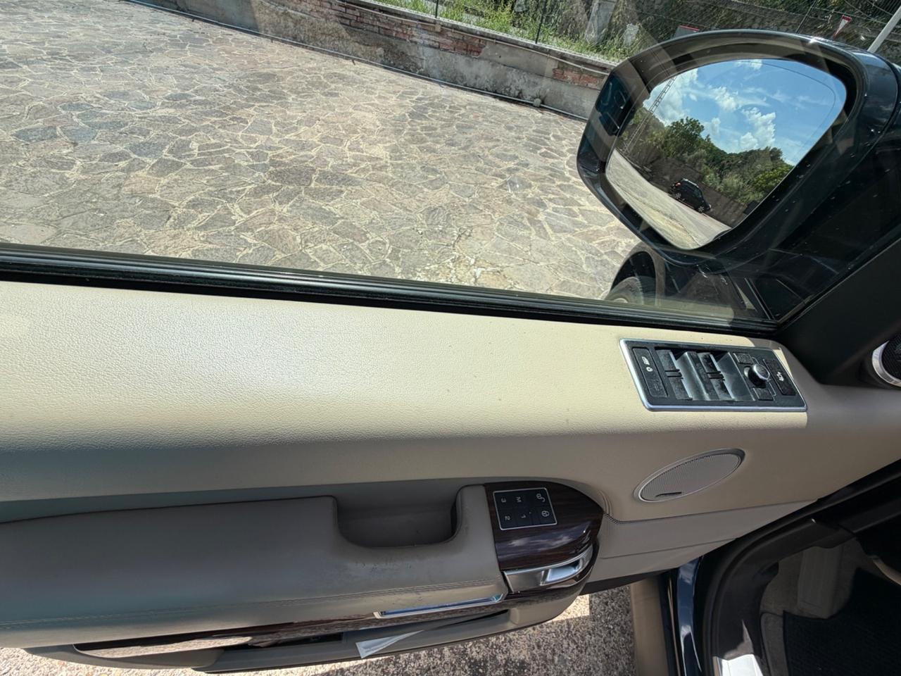 Range Rover IV 3.0 tdV6 Vogue automa Navi Pelle Memory Vetri Prive Gomme nuove Motore Turbina nuovo