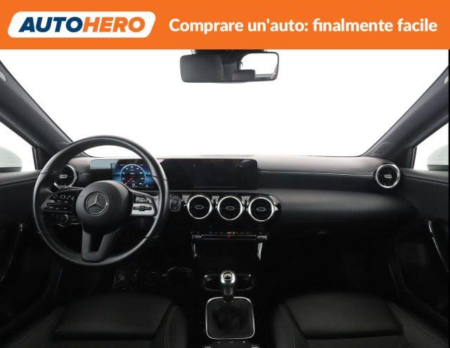 MERCEDES-BENZ A 180 d Business