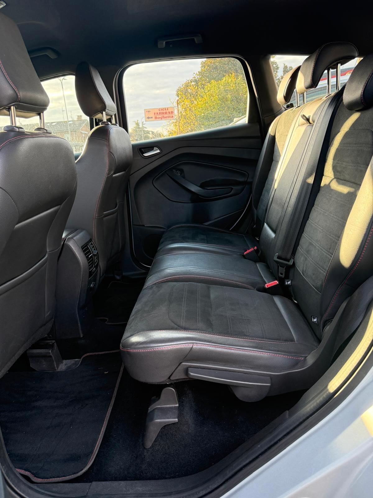 Ford Kuga 1.5 EcoBoost 120 CV S&S 2WD ST-Line NESSUN VINCOLO