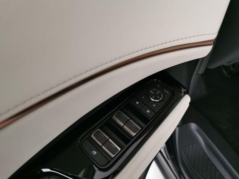 Lexus UX LMPV LM 3.5H 4WD 4P LUXURY S MY24