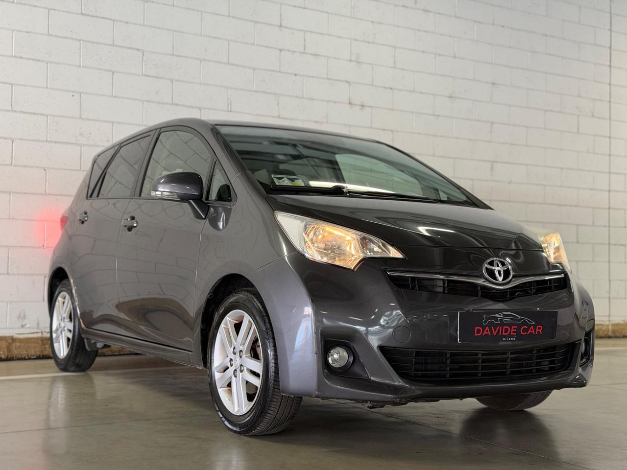 Toyota Verso-S 1.3 MT Active