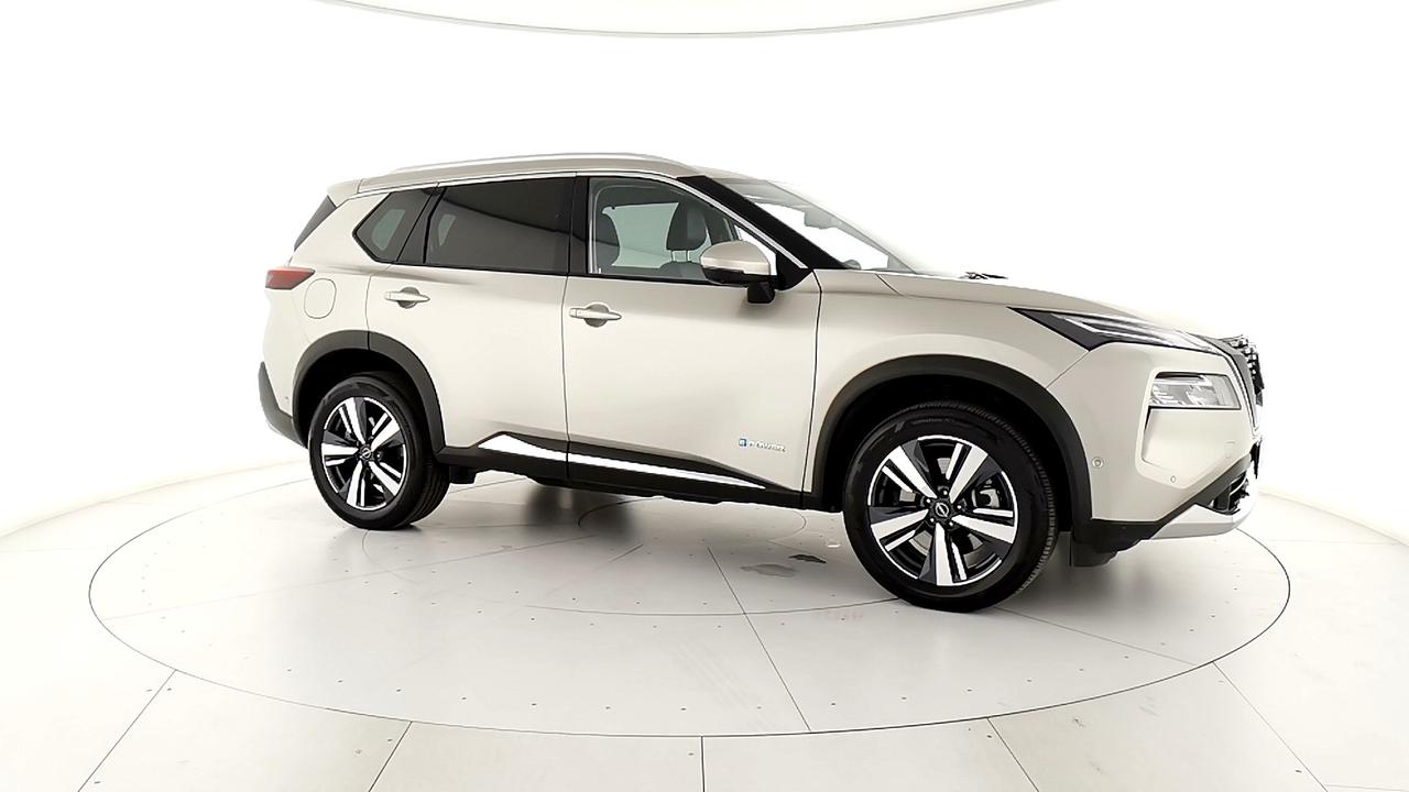 NISSAN X-TRAIL TEKNA e-POWER e-4ORCE