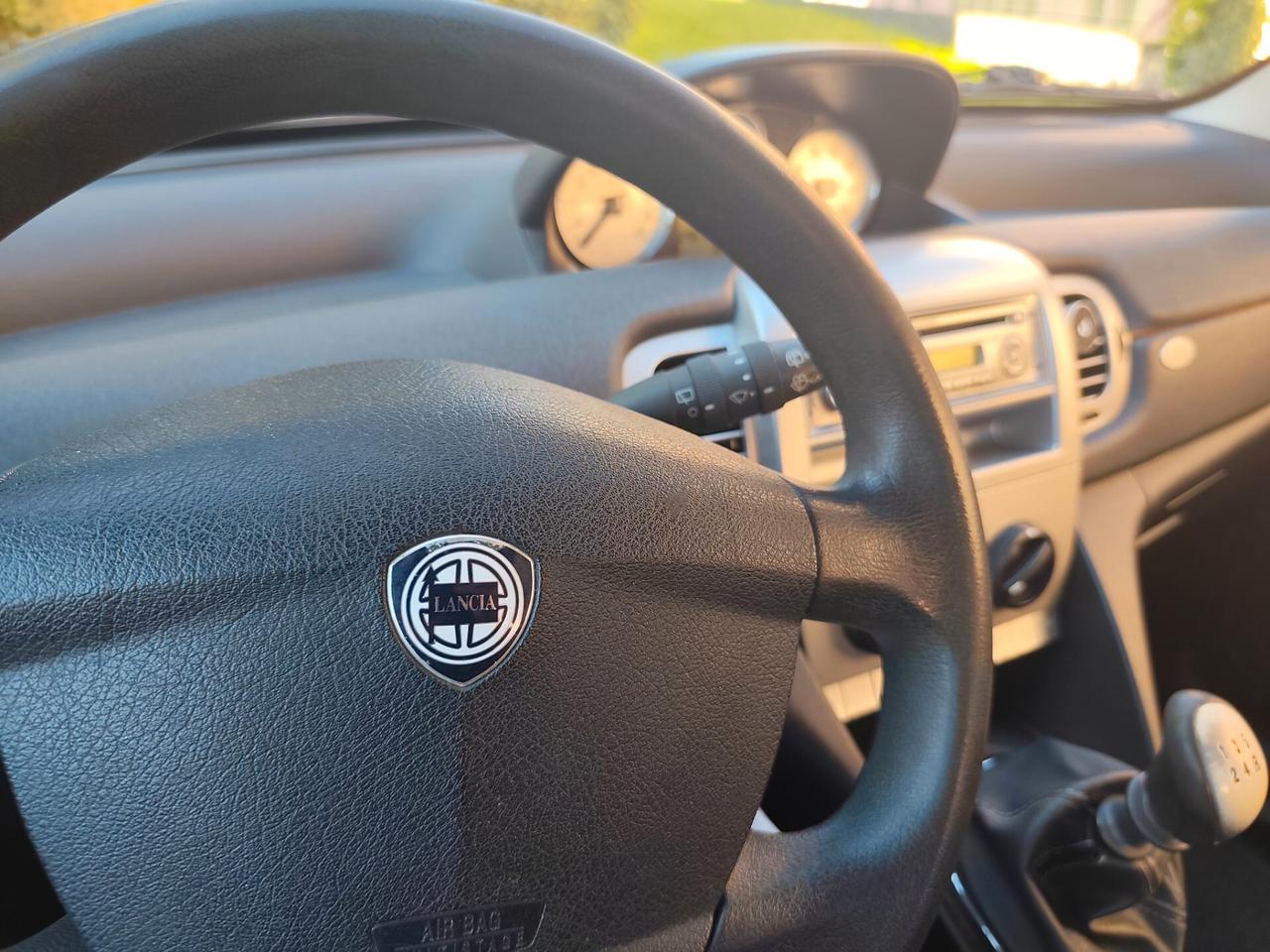 Lancia Ypsilon 1.2 Benz euro 4 cinghia fatta