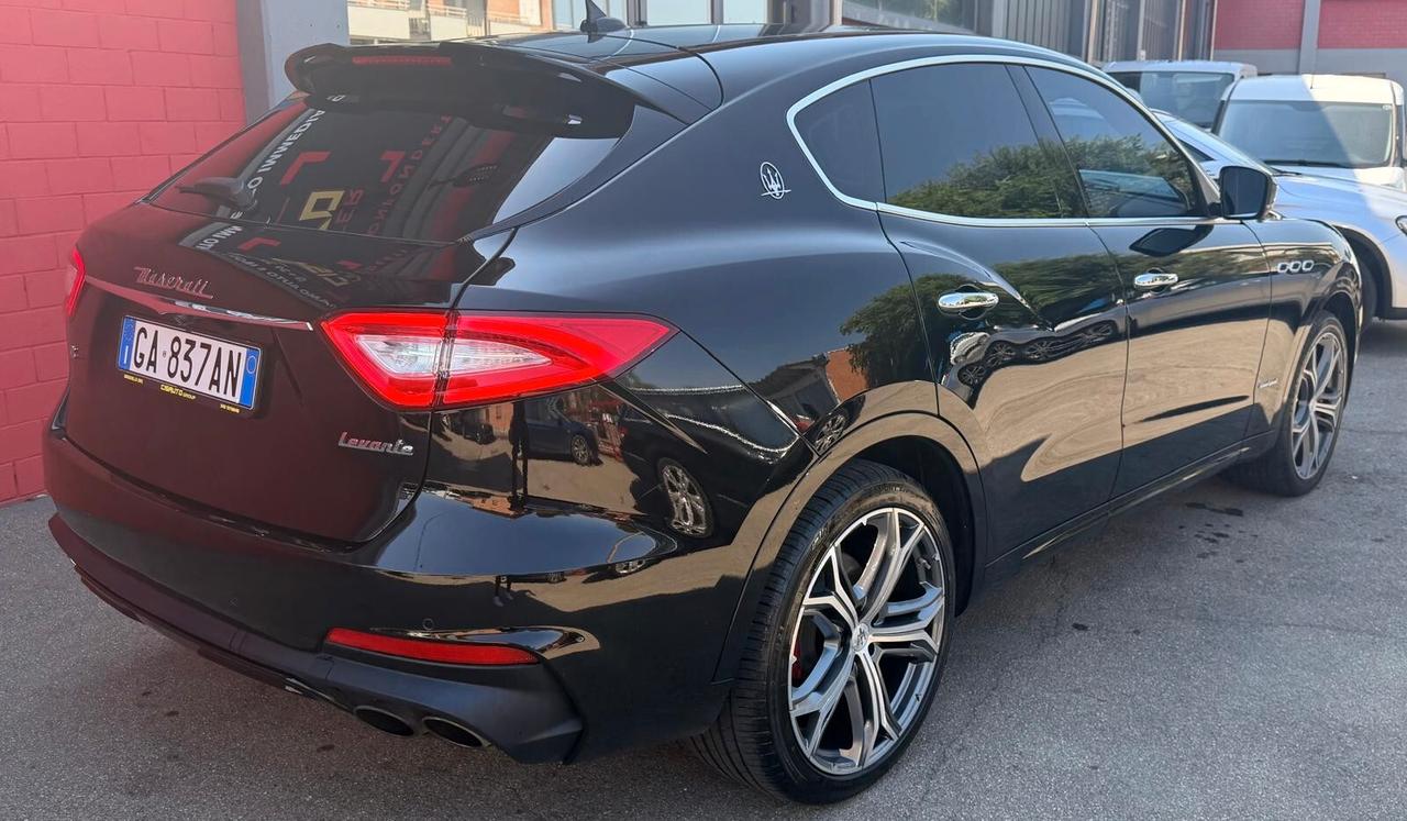 MASERATI LEVANTE 3.0 GRANSPORT Q4 V6 275CV - FULL