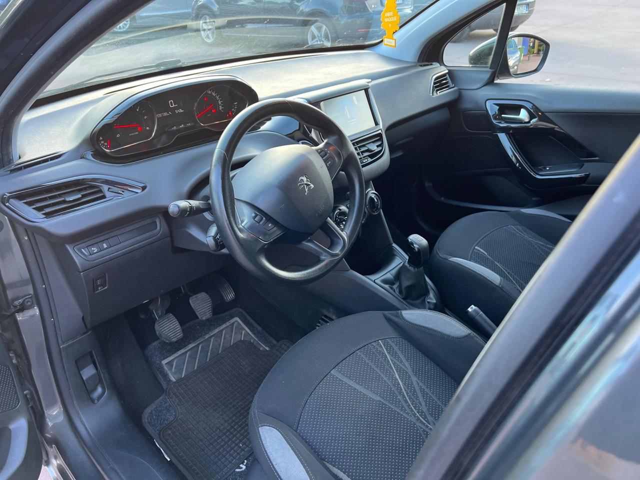 Peugeot 208 1.4 HDi 68 CV 5 porte Active