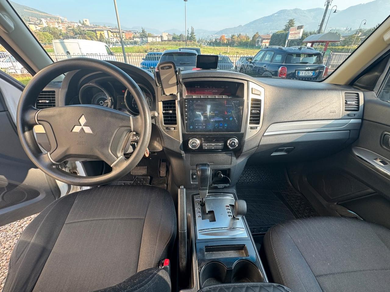 Mitsubishi Pajero 3.2 DI-D 16V aut. 3p. AUTO