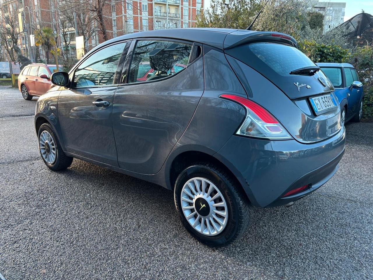 Lancia Ypsilon 0.9 TwinAir 5 porte OK Neopatentati