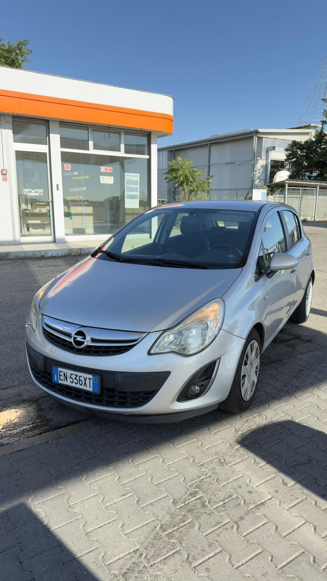 Opel Corsa 1.2 5 porte Edition