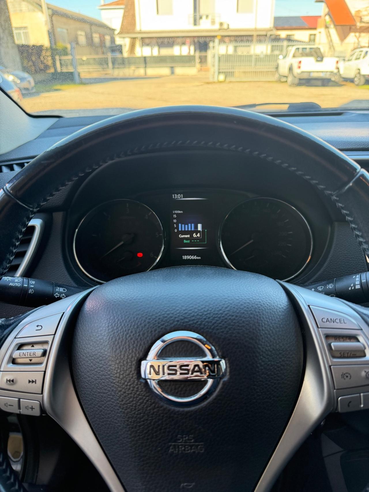 Nissan Qashqai 1.6 dCi 4WD Black Edition