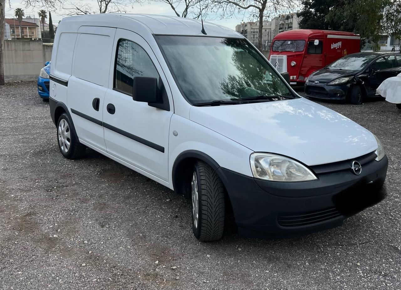 Opel Combo 1.3 CDTI 75CV 3p. AUTOCARRO GANCIO TRAINO